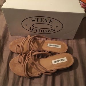 Steve Madden Cayley Camel Suede Sandals